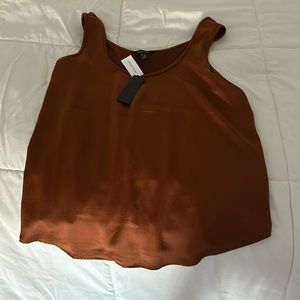New with tags gorgeous banana republic satin top